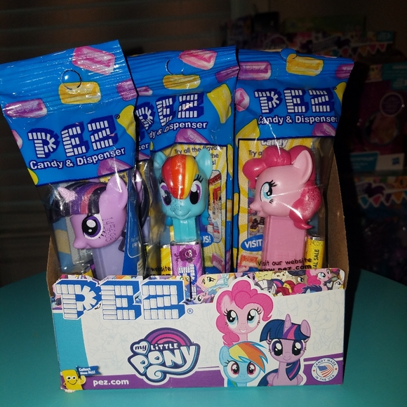 FREE MLP Pez with every My Little Pony purchase! - Picture 2 of 2